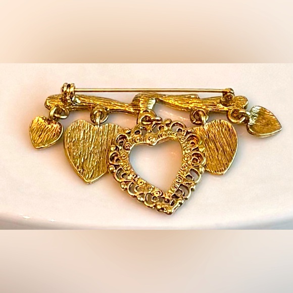 Vintage Gold Bar Pin Heart Brooch - Picture 3 of 7